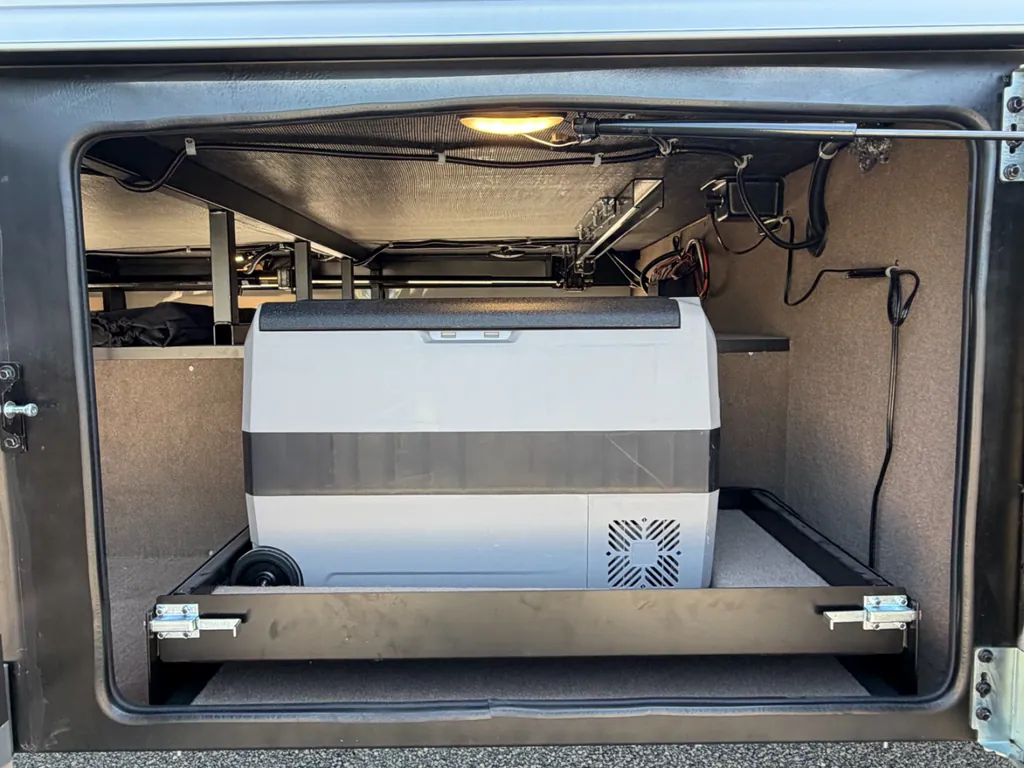 2027 Entegra Coach Accolade 37K, Photos photo 17