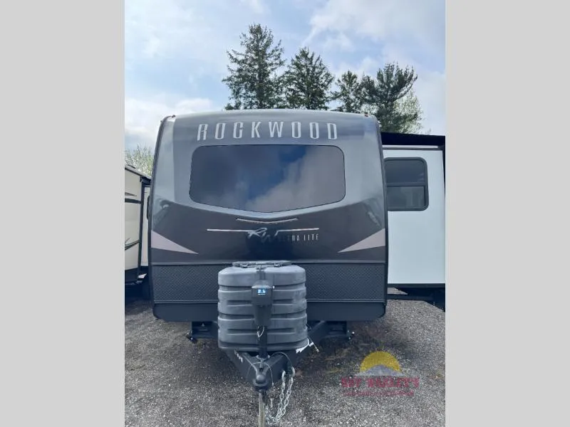2025 Forest River Rockwood Ultra Lite 2608BS - Photo 3