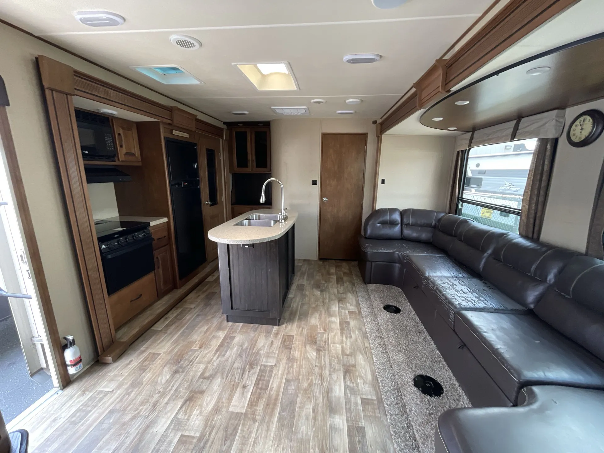 2015 Grand Design Reflection 308BHTS — living area main