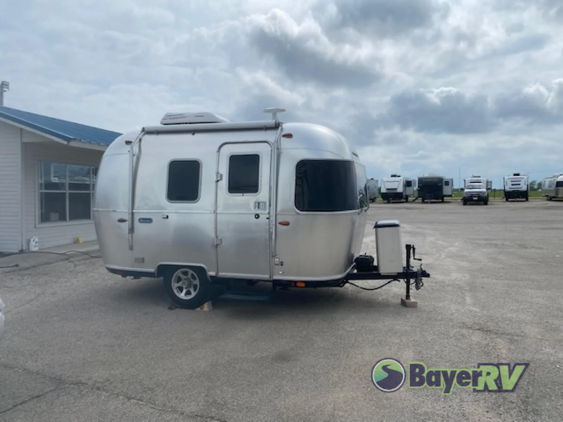 2021 Airstream Bambi 16RB - Photo 2