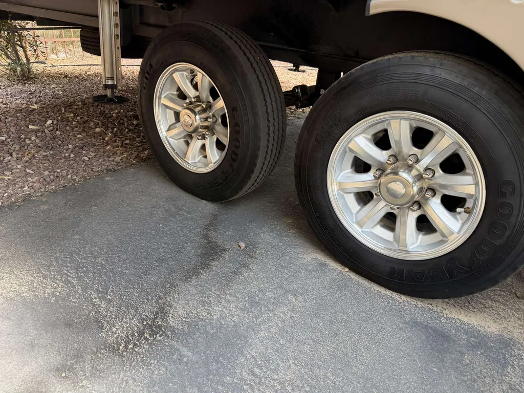 2019 Forest River Cedar Creek Champagne Edition 38EL, Photos photo 8
