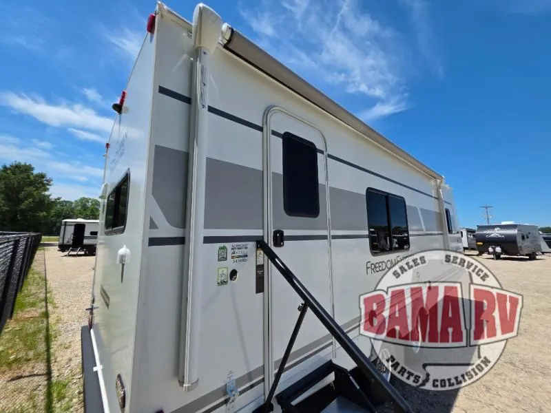 2026 Coachmen Freedom Express Ultra Lite 245RKS - Photo 4