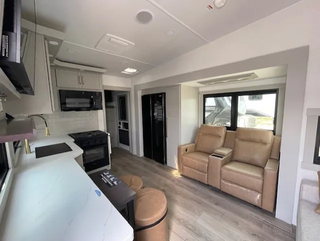 2026 Brinkley Model Z 2810, Photos photo 25