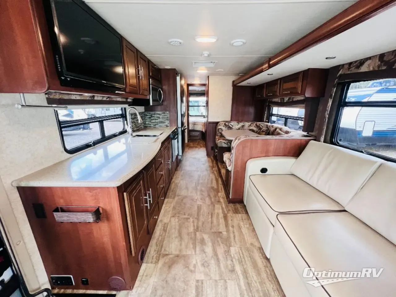 2016 Forest River Georgetown 329DS - Photo 2