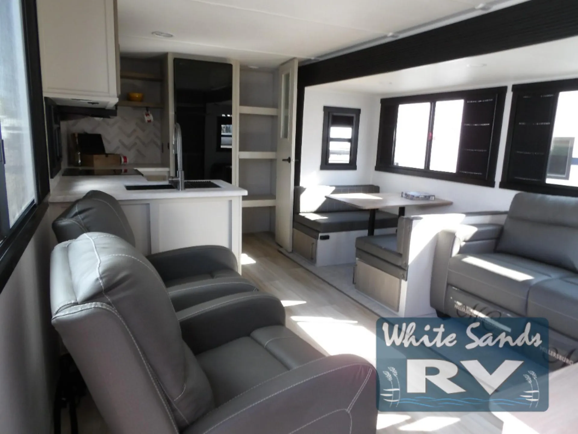 2027 Forest River RV Salem Hemisphere Hyper-Lyte 28RKHL — Photo 5