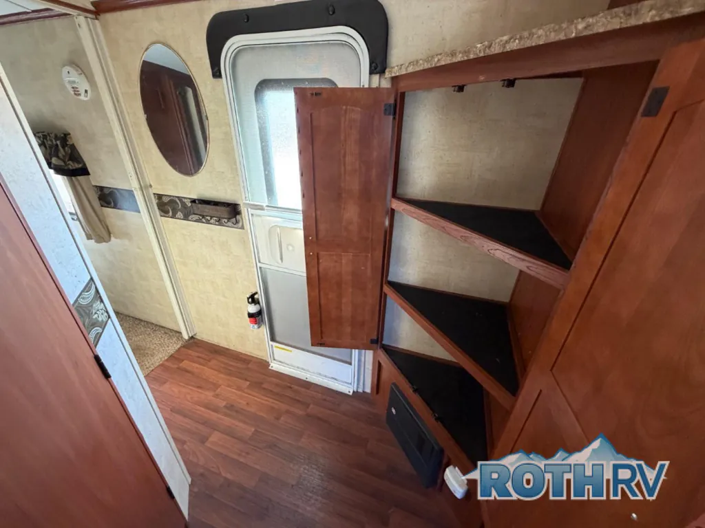 2011 Keystone Outback 298RE, Photos photo 22