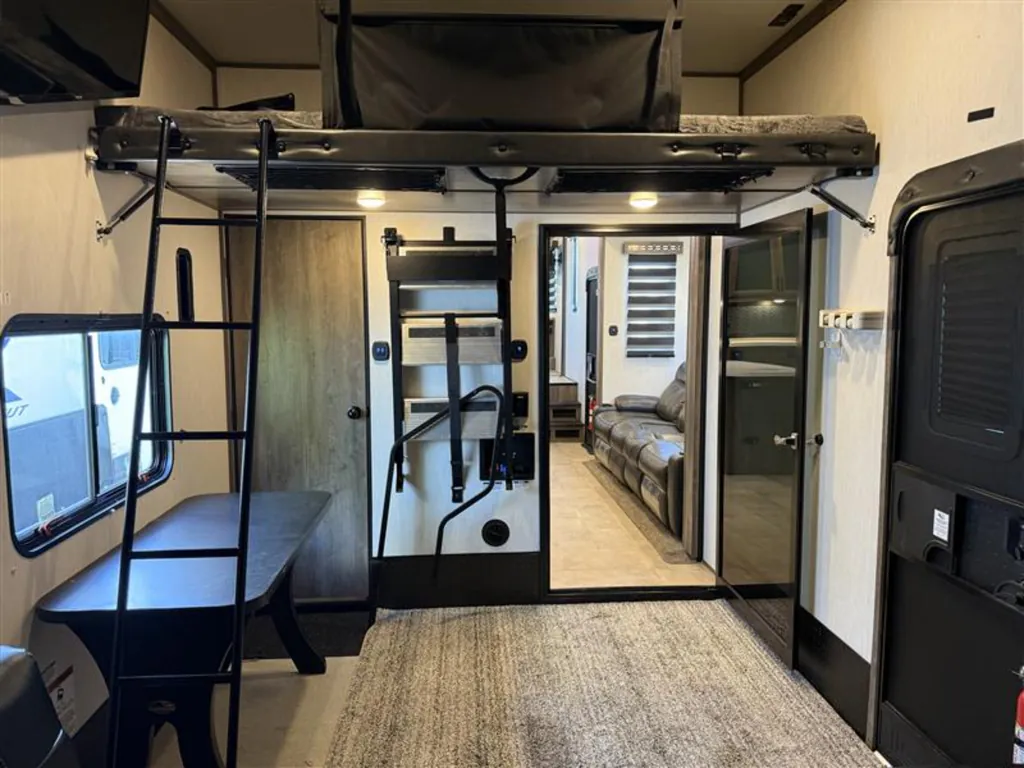 2021 Forest River Rogue Armored 351G2, Photos photo 26