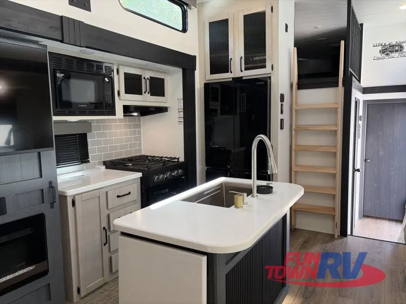 2026 Forest River Puma Vista 421LFT - Photo 4