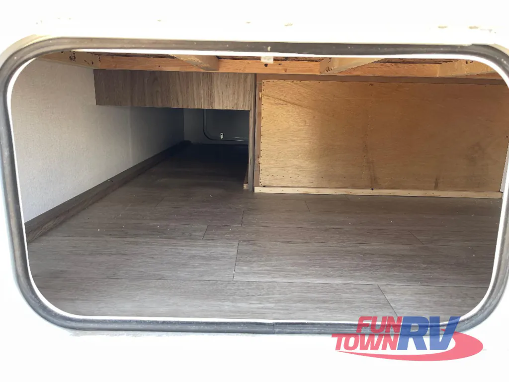 2026 Coachmen Freedom Express Select 29SE, Photos photo 10