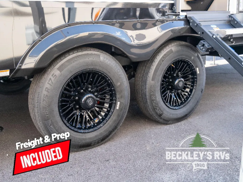 2027 Brinkley Model Z 2680, Photos photo 10