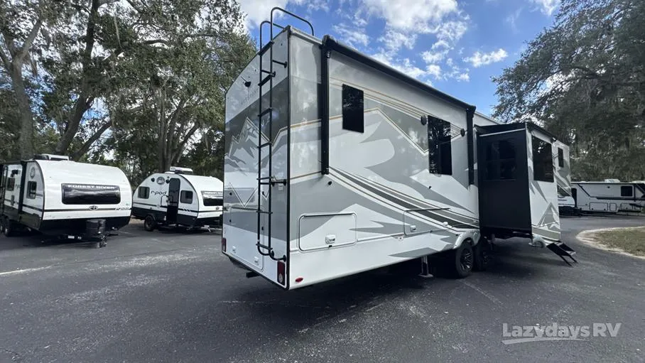 2026 Keystone Montana 3795FK - Photo 4