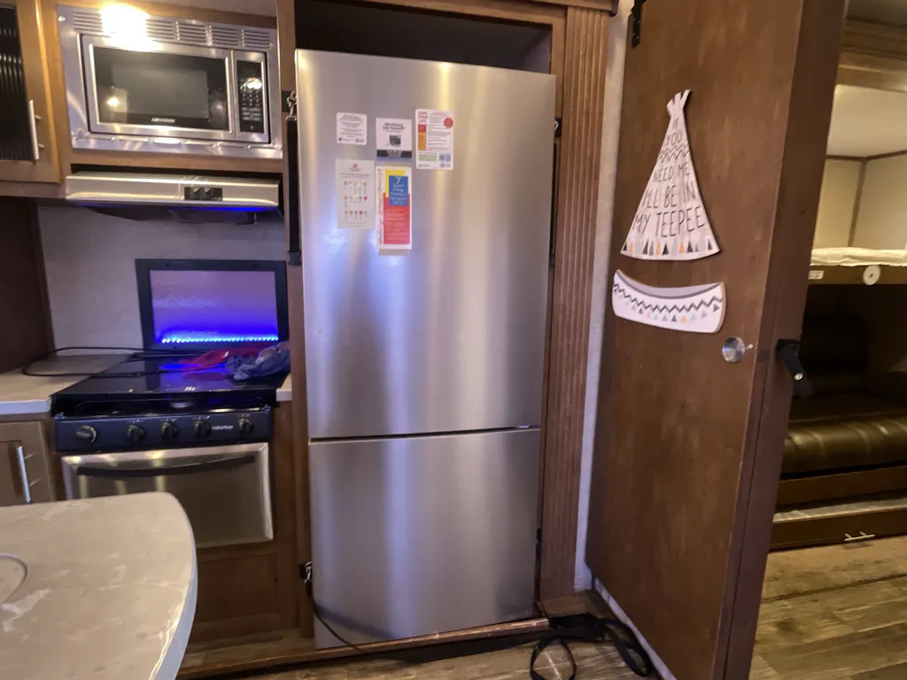 2017 Forest River Sabre 36BHQ, Photos photo 8