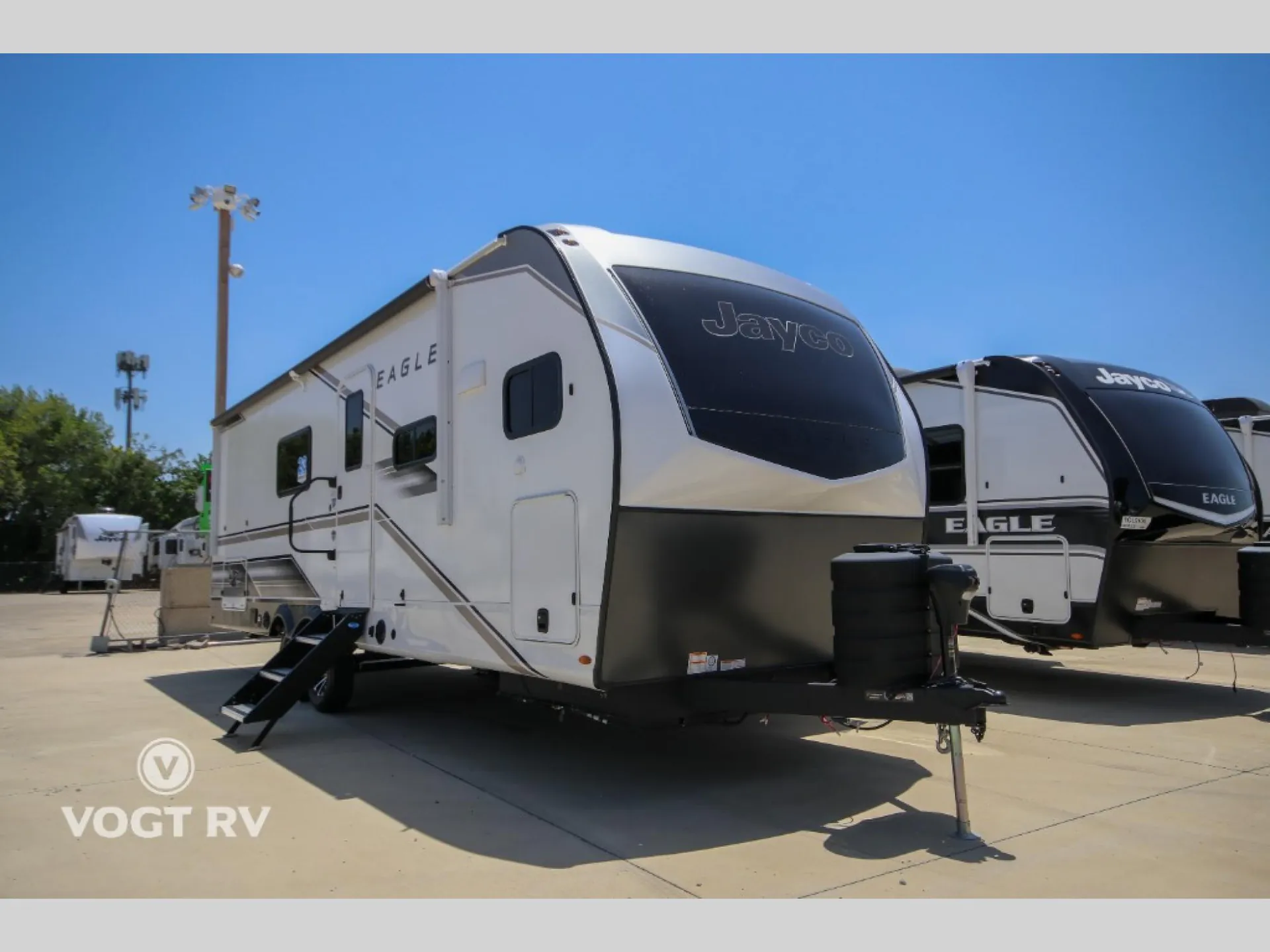 2027 Jayco Eagle 265FKDS - Photo 2