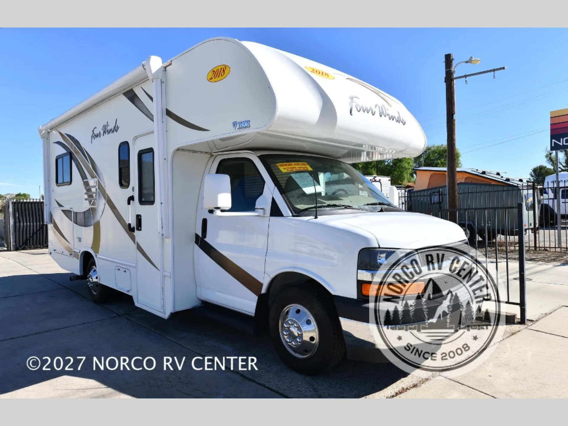 2018 Thor Motor Coach Four Winds 22E - Photo 2