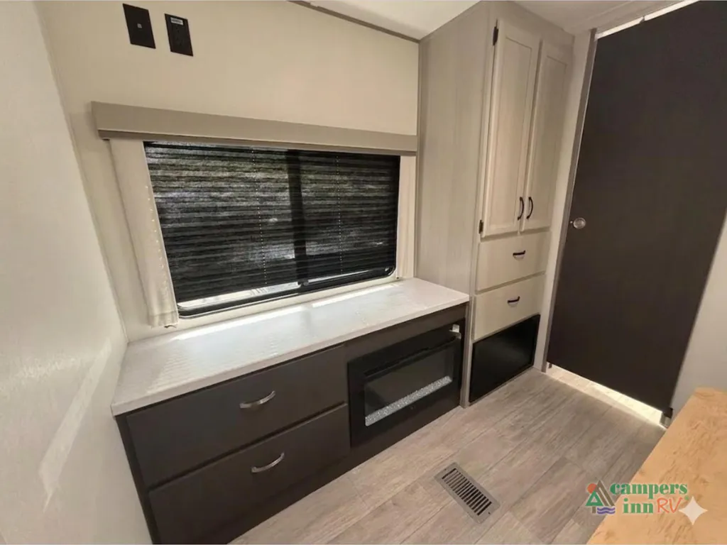 2027 Coachmen Catalina Legacy Edition 333DBDSCK, Photos photo 38