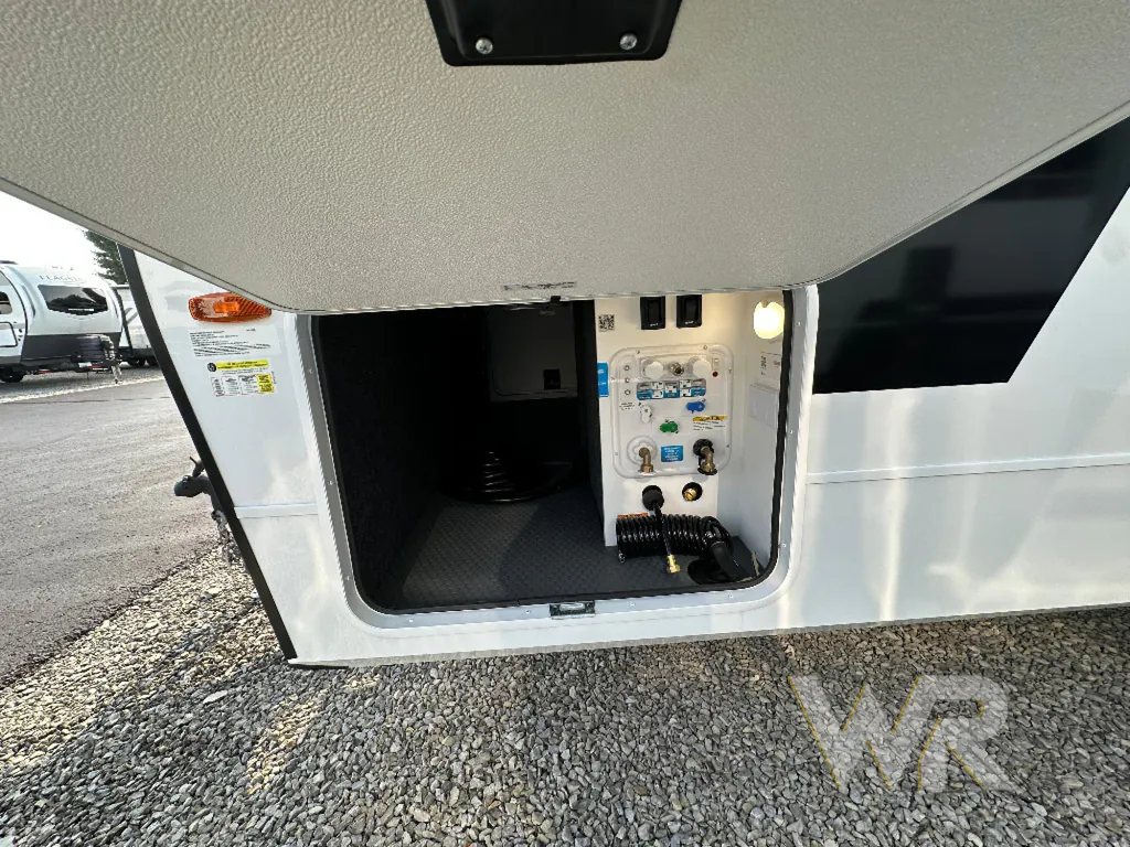 2026 Brinkley Model I 235, Photos photo 5