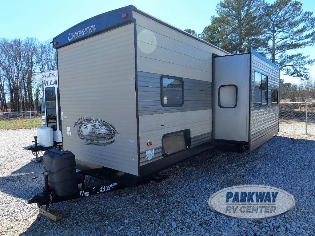 2017 Forest River Cherokee 39R - Photo 4