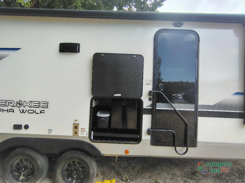 2025 Forest River Cherokee Alpha Wolf 26DBH, Photos photo 12