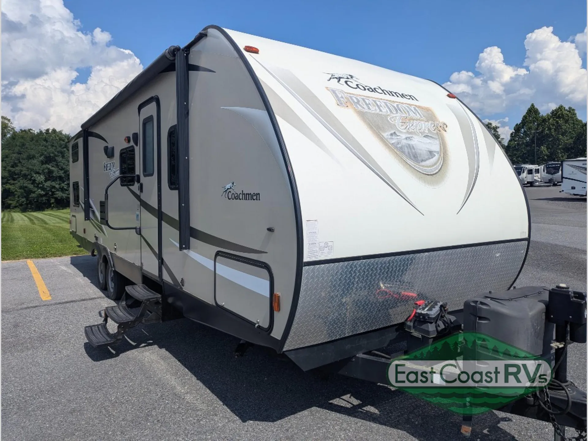 2017 Coachmen Freedom Express 29SE - Photo 2