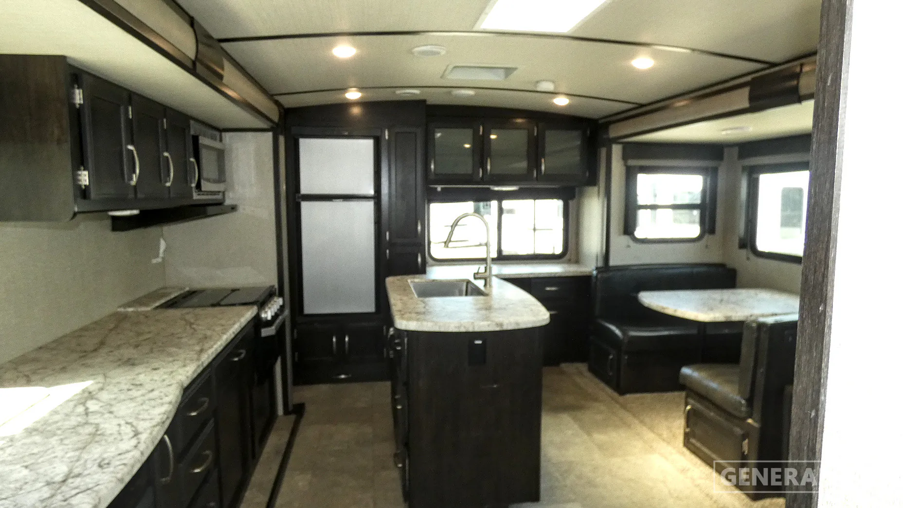 2019 Grand Design Imagine 2670MK - Photo 3