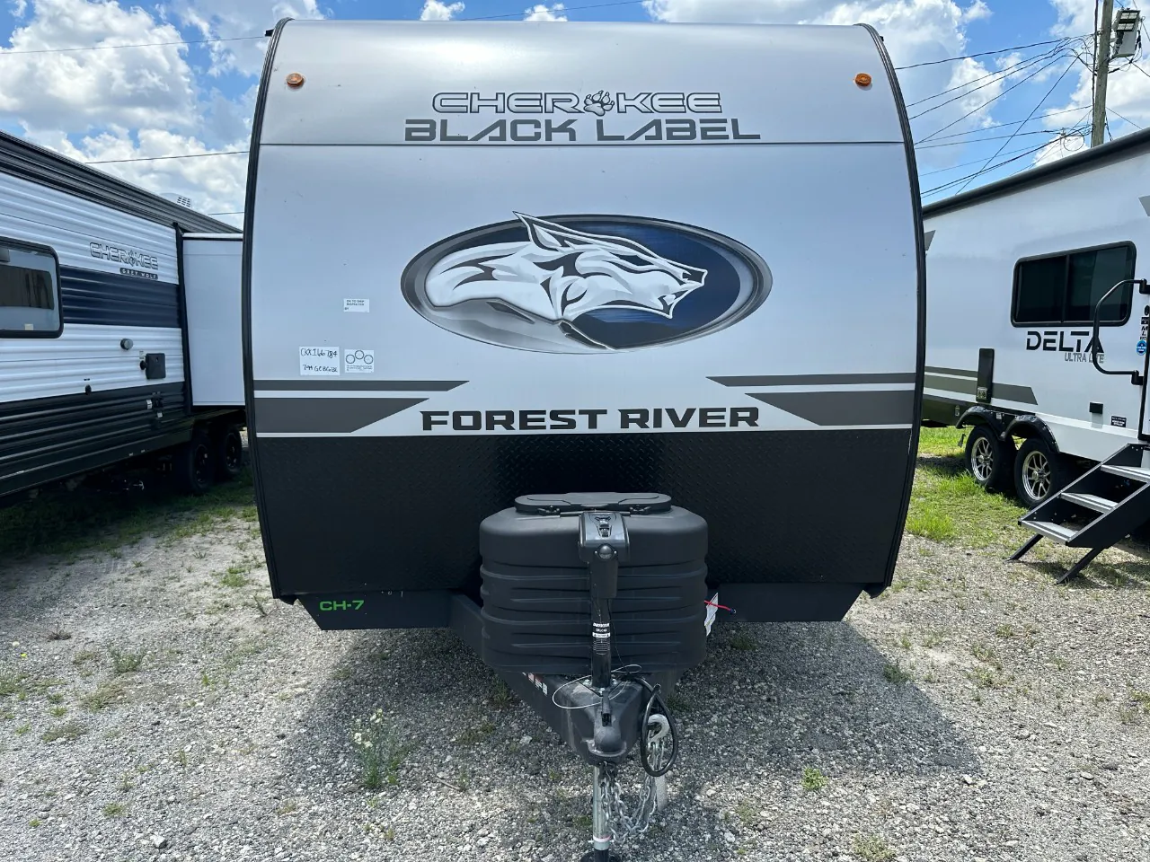 2025 Forest River Cherokee Wolf Den Black Label 294GEBGBL - Photo 3