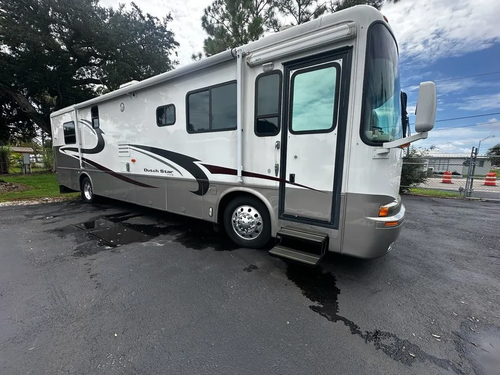 2003 Newmar Dutchstar 3803 - Main photo
