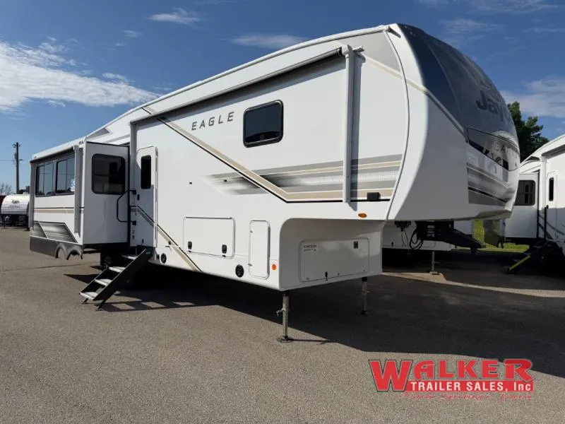 2027 Jayco Eagle 321RSTS - Photo 2