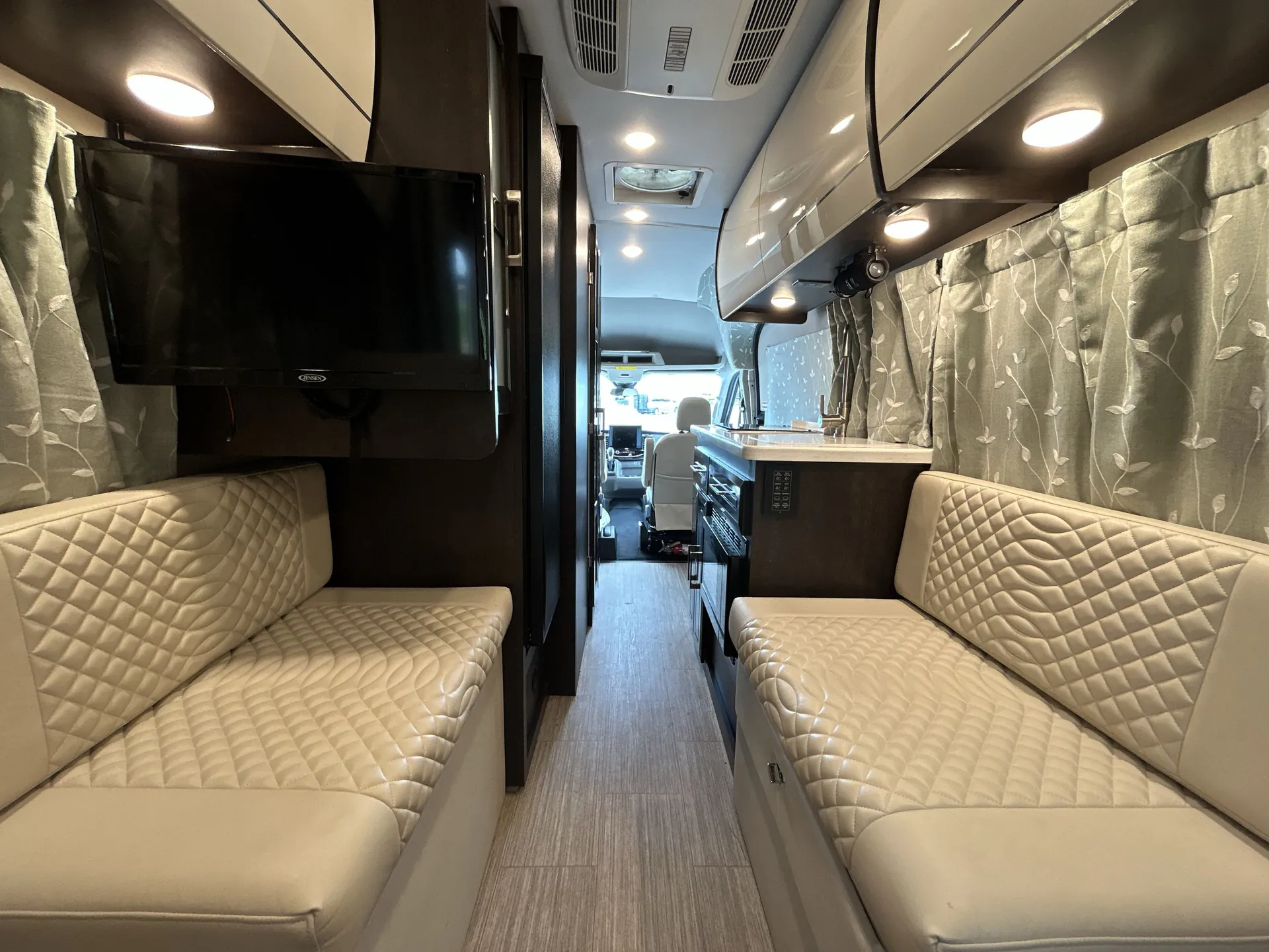 2024 Entegra Coach Expanse 21B — living area main