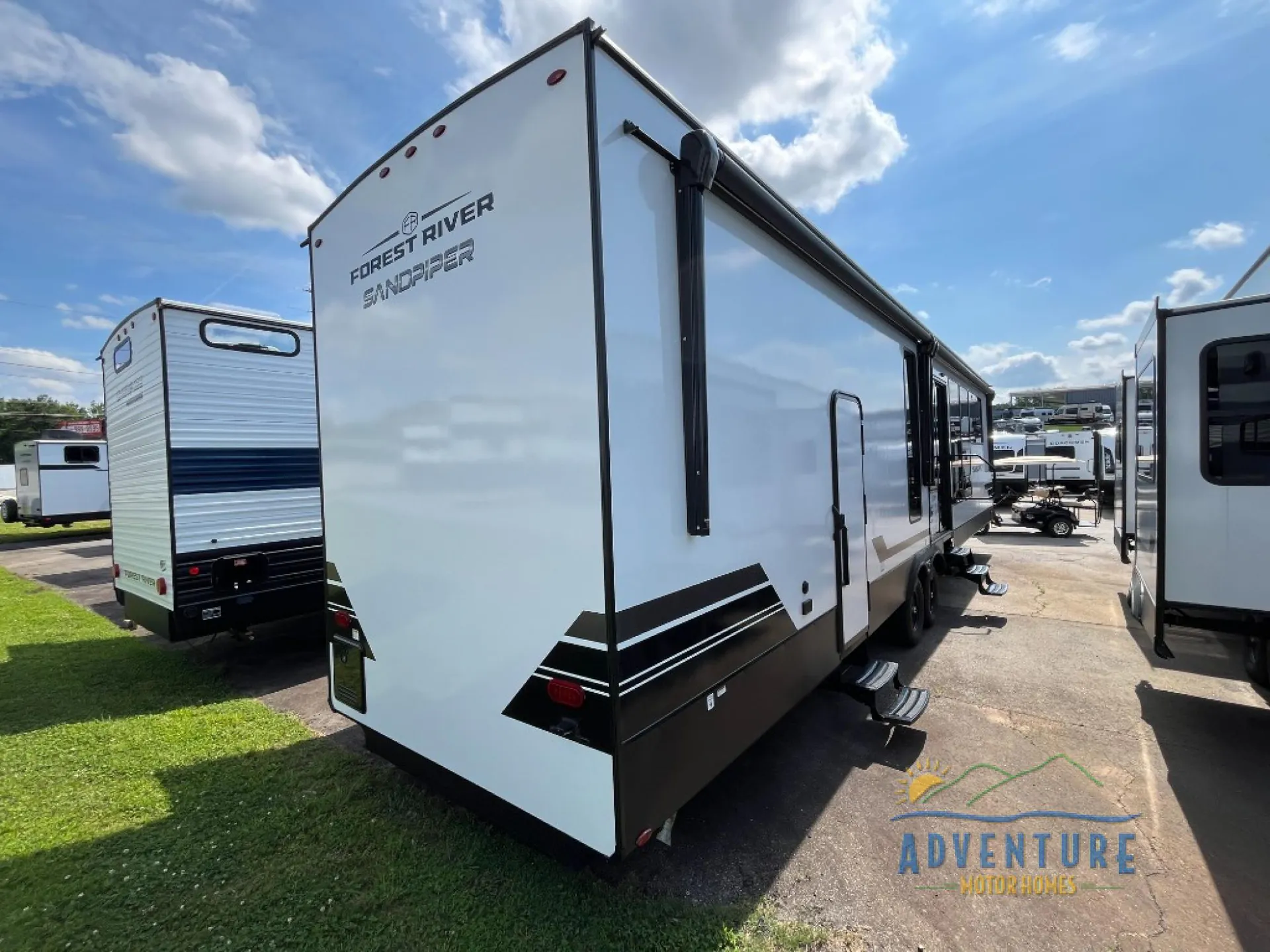 2025 Forest River Sandpiper Destination Trailers 421FKL - Photo 4