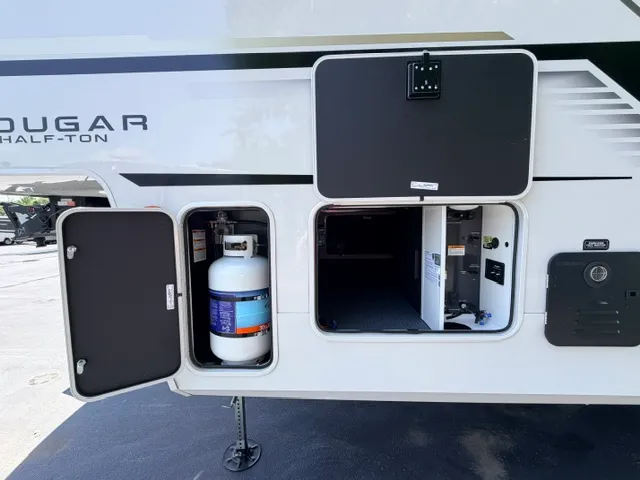 2027 Keystone Cougar HT FW 26RKE - Photo 4