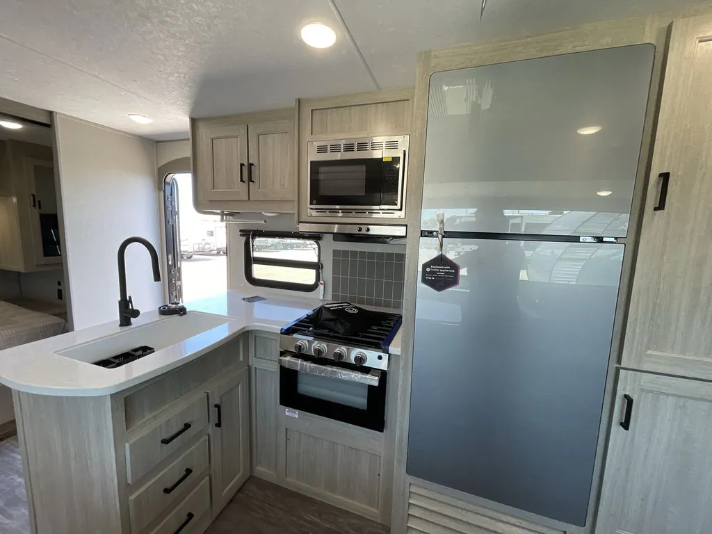 2026 Forest River Aurora 27DBH — Photo 7