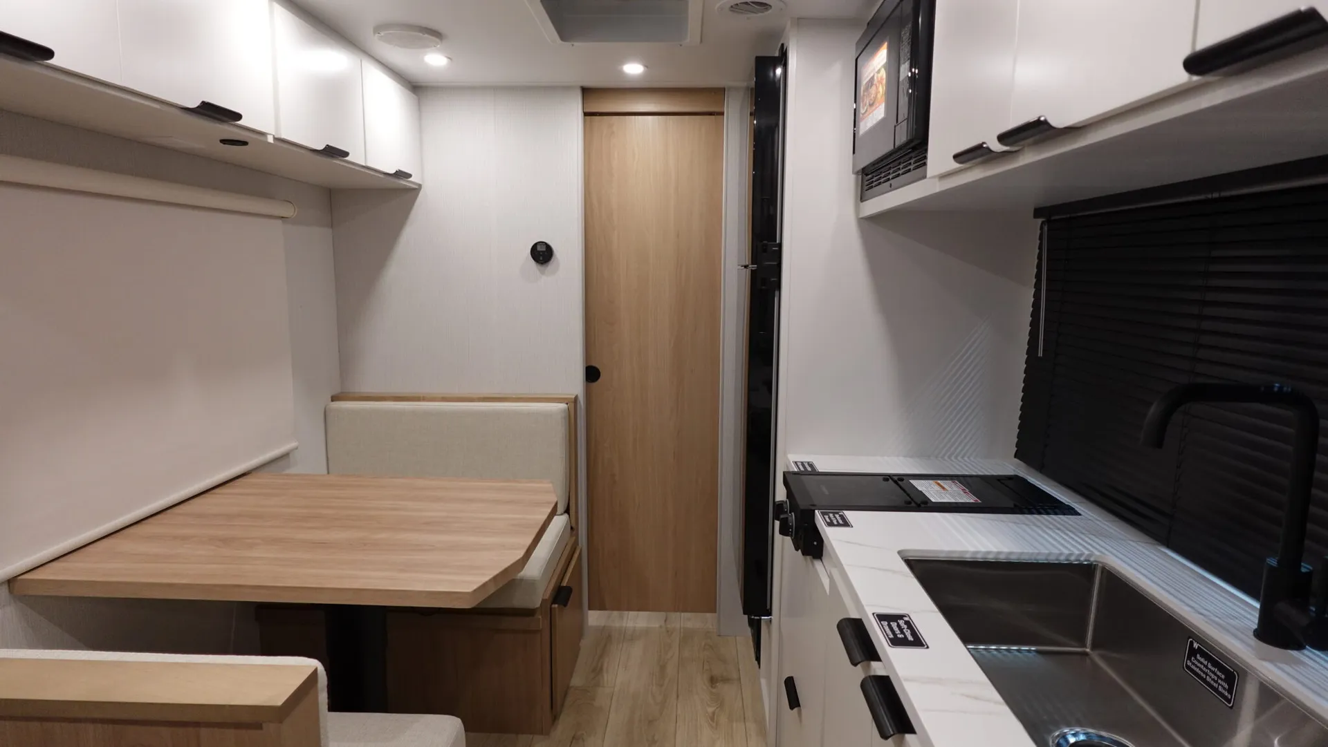 2026 Winnebago Micro Minnie 2000MRB - Photo 3