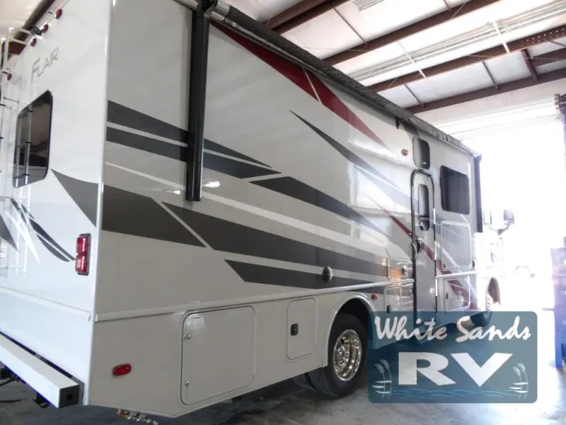 2023 Fleetwood Flair 28A - Photo 3