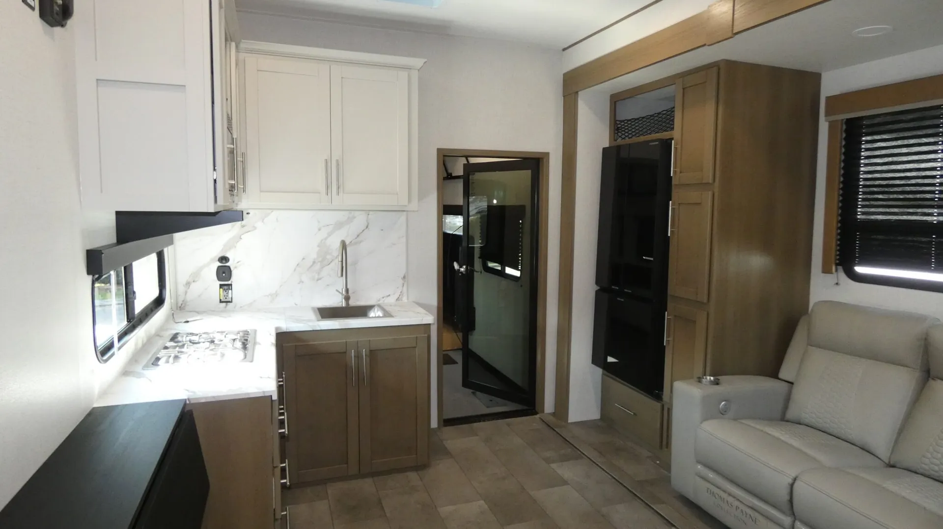 2026 Keystone Fuzion Impact Edition Fifth Wheel 361LT - Photo 3