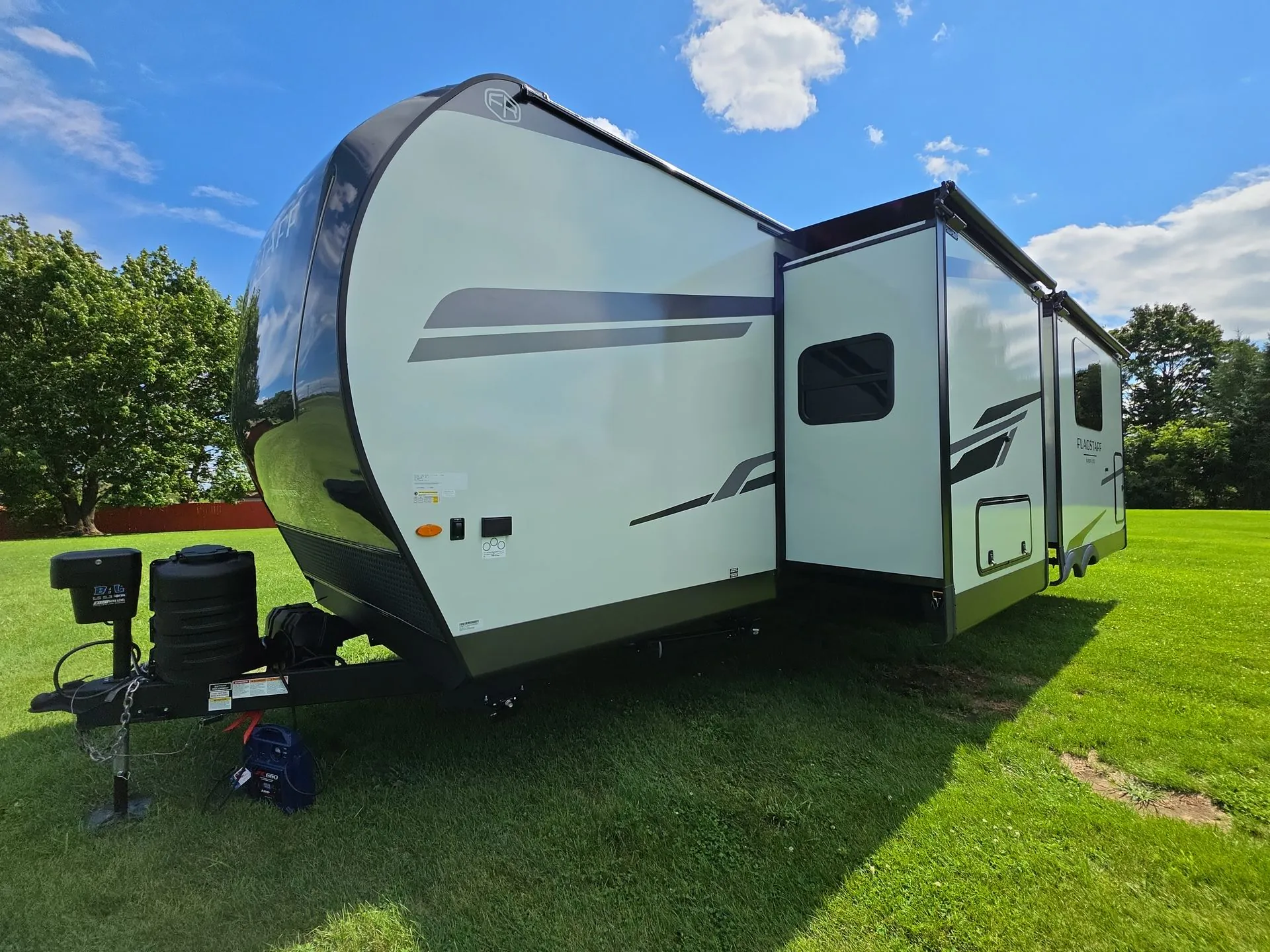 2027 Forest River Flagstaff Super Lite 27RKS - Photo 3
