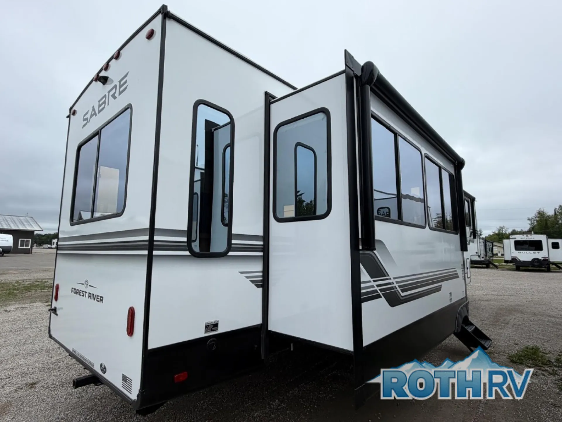 2027 Forest River Sabre 36FLX - Photo 4