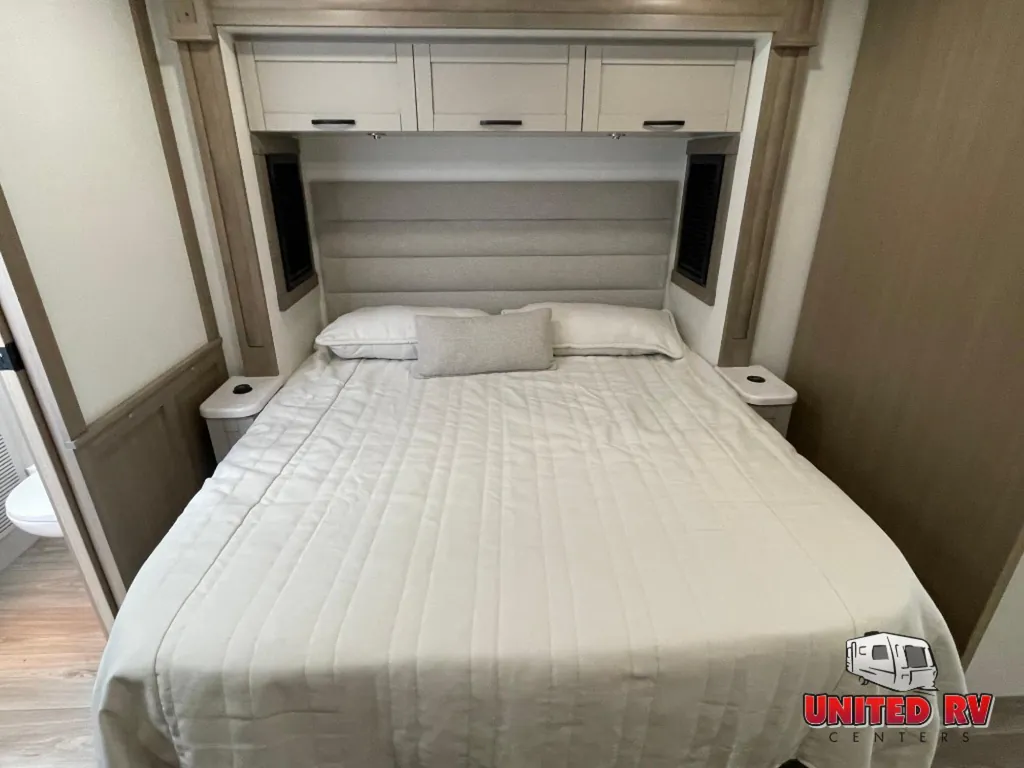 2027 Entegra Coach Vision XL 36C, Photos photo 34