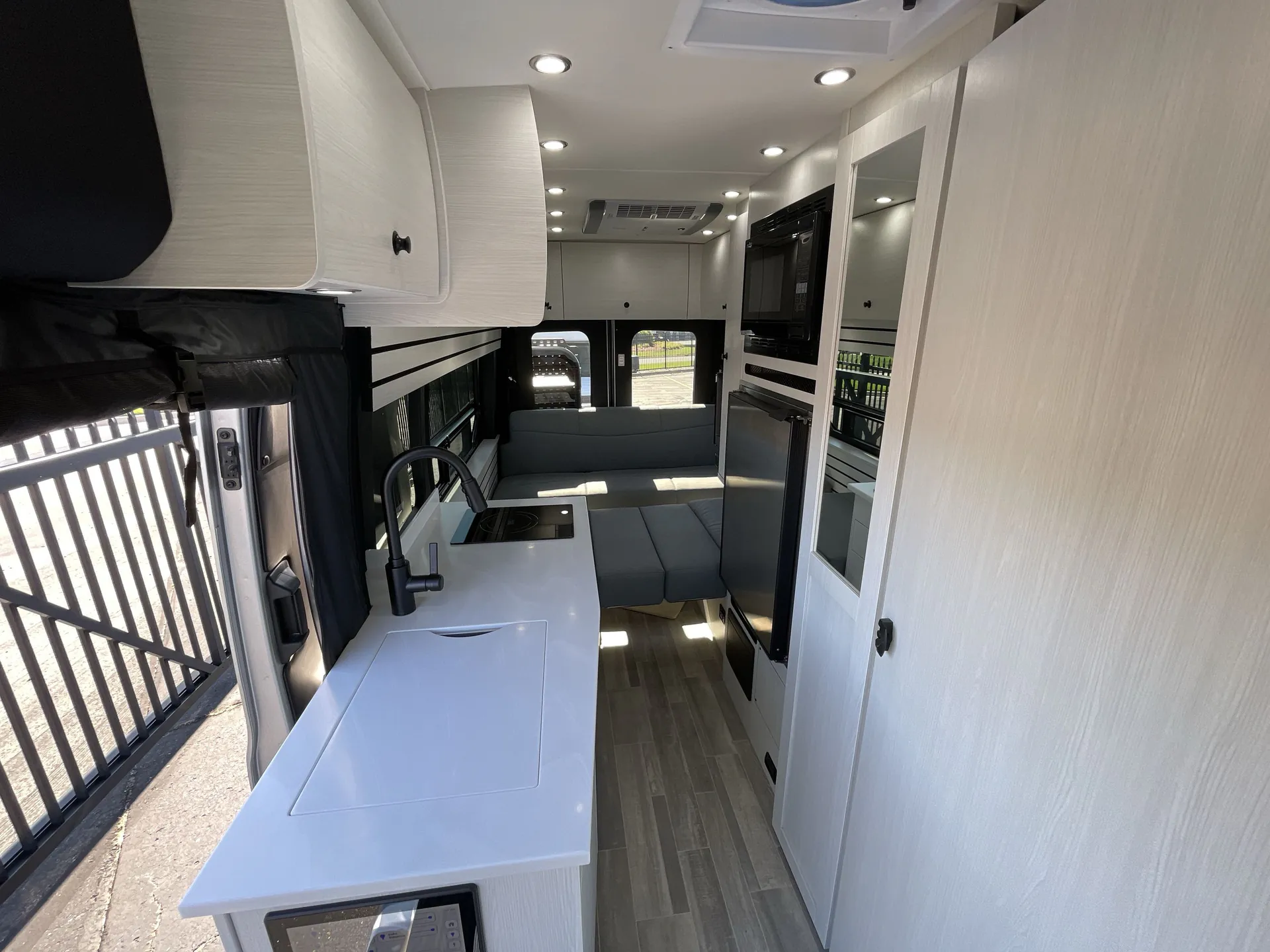 2025 Pleasure-Way Ontour 2.2 — living area main