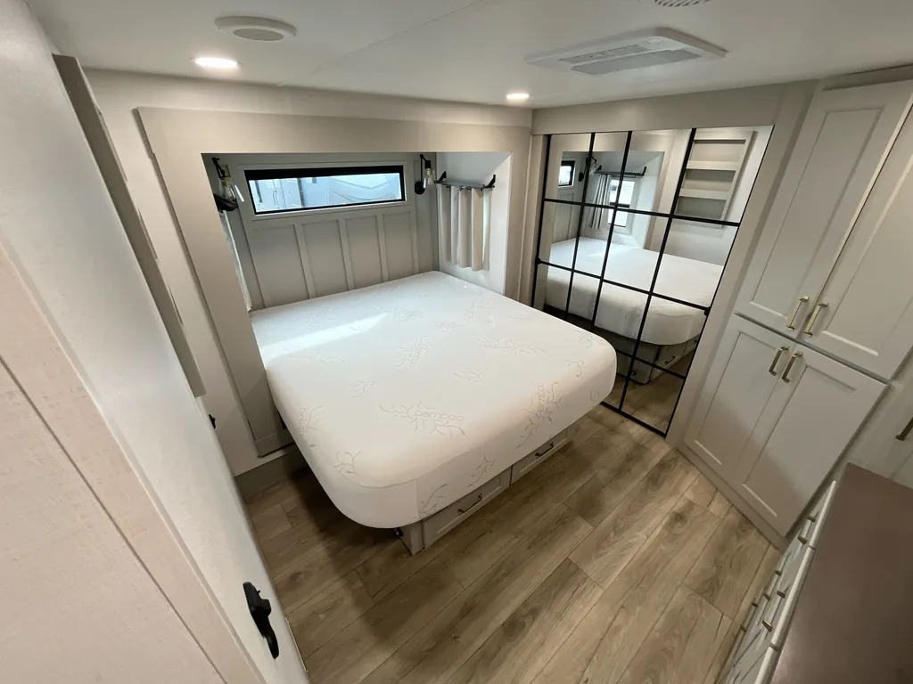 2024 Brinkley Model G 3500, Photos photo 15