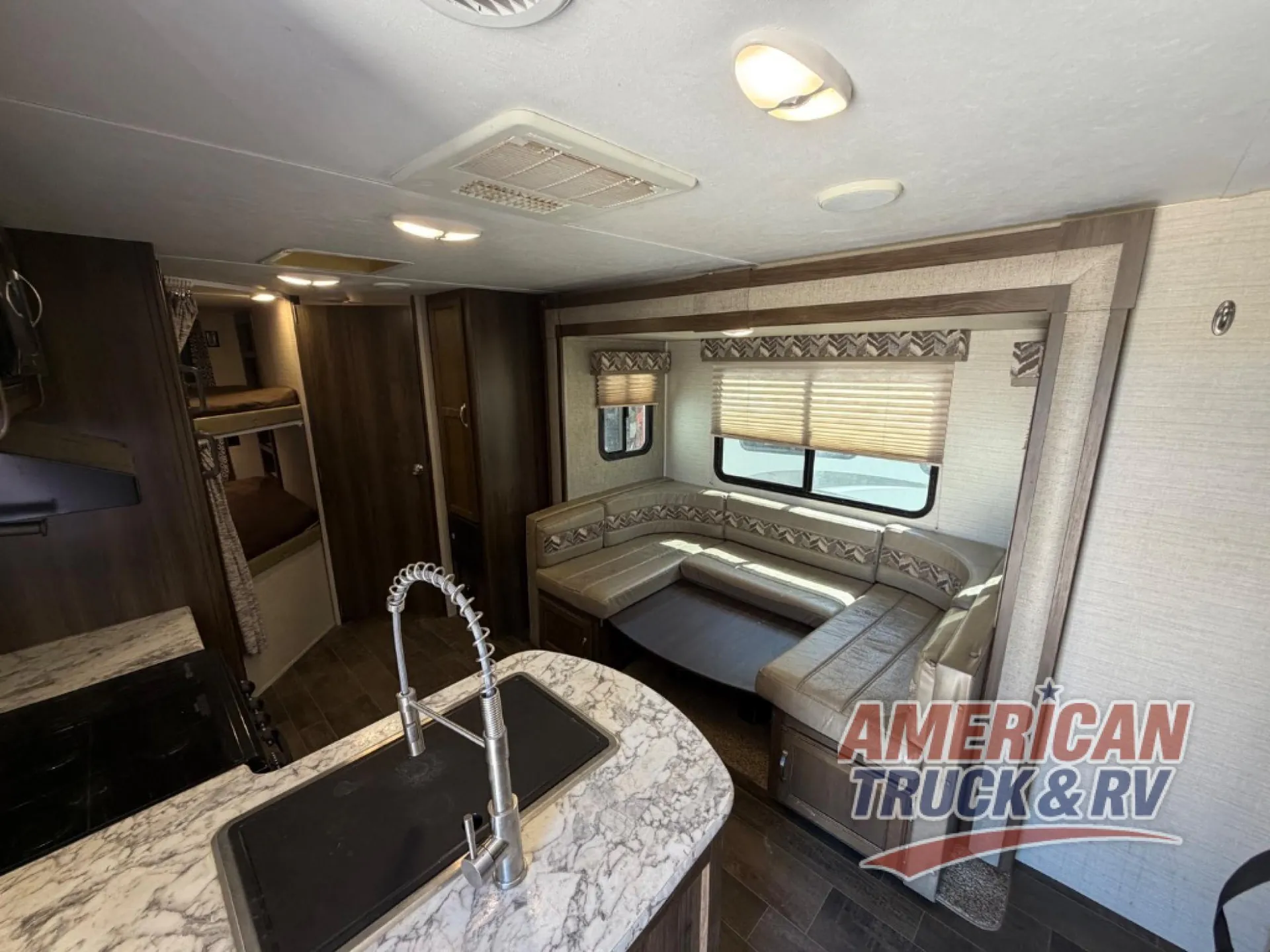 2018 Keystone Bullet 243BHS - Photo 2