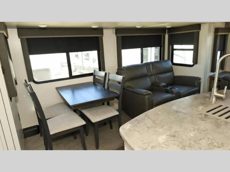 2022 Keystone RV Cougar Half-Ton 33RLI - Photo 3