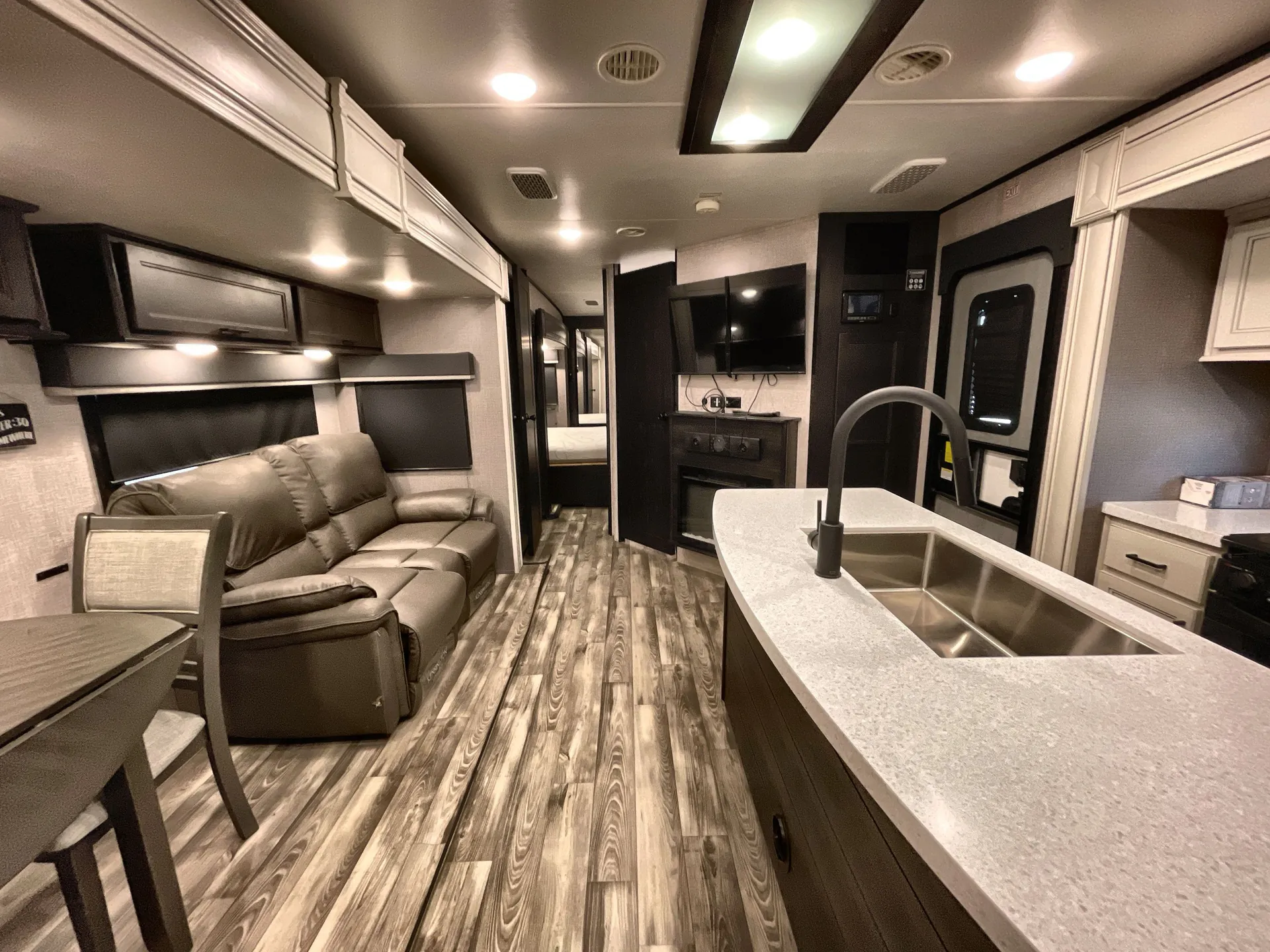 2023 Highland Ridge Open Range 330BHS — living area main