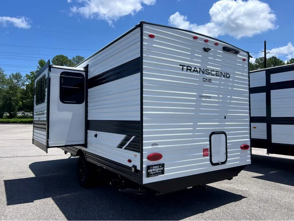 2026 Grand Design Transcend One 161BH - Photo 4