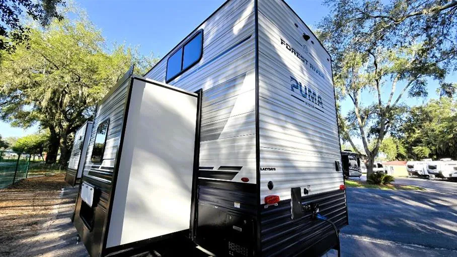 2027 Forest River Puma Vista 402LFT — Photo 5