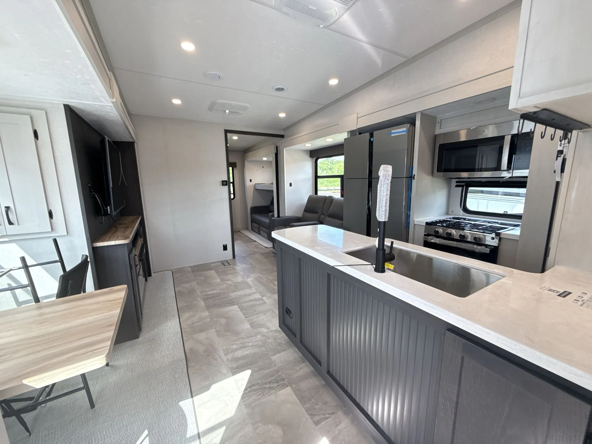 2026 shasta Phoenix 373MBRB — living area main