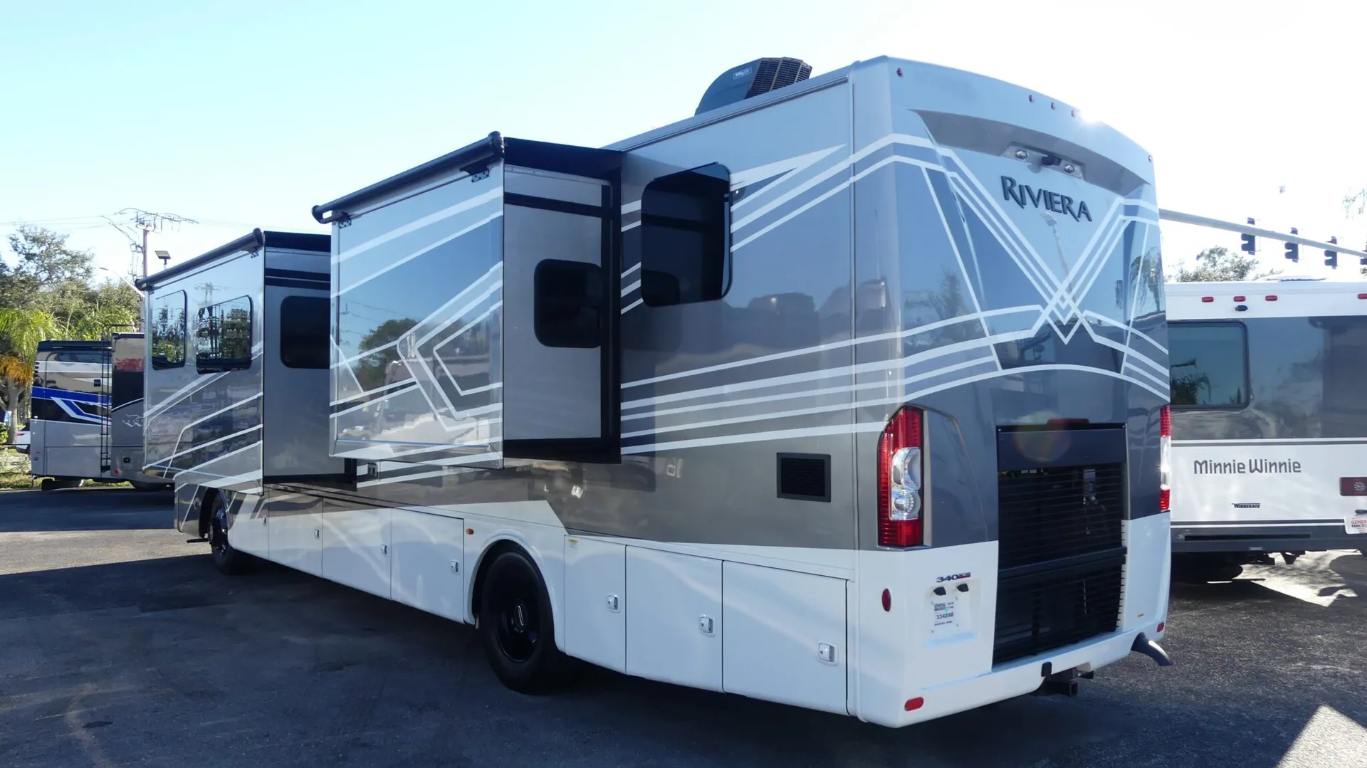 2026 Thor Motor Coach Riviera 38RB - Photo 4