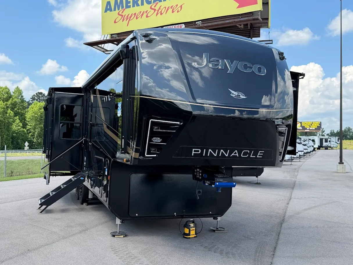 2027 Jayco Pinnacle 32RLTS - Photo 2