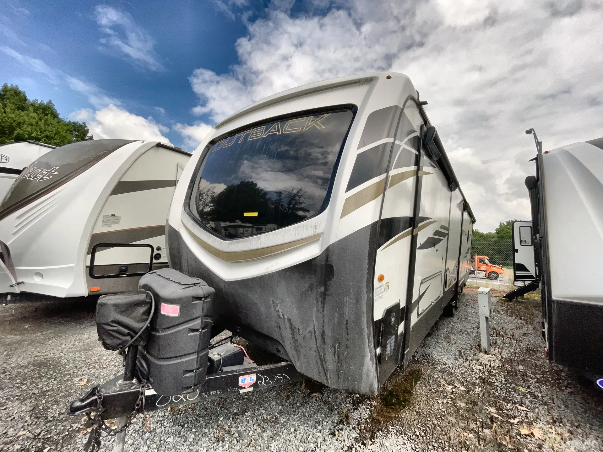 2022 Keystone Outback 328RL - Photo 2