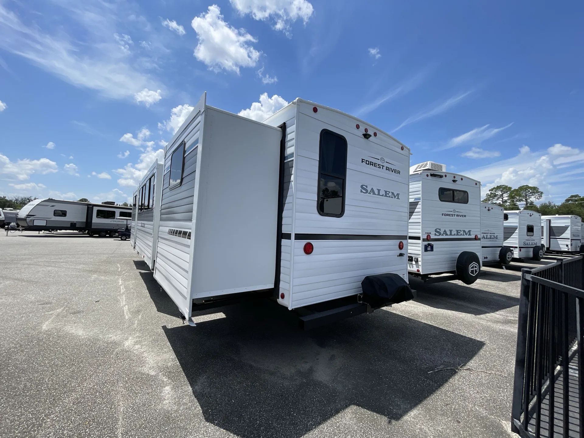 2027 Forest River Salem 33TS — off campside