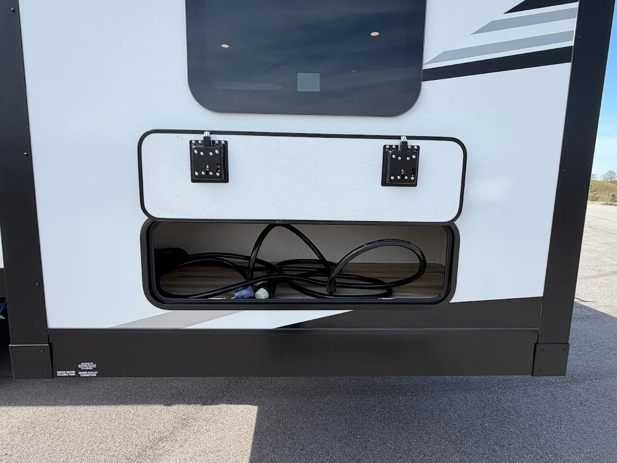 2026 Venture RV SportTrek Touring Edition STT333VFK - Photo 4